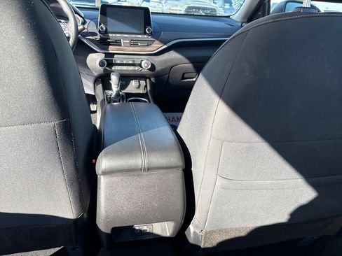 Used 2024 Nissan Altima 2.5 SV image 31