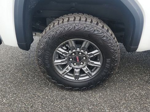 New 2026 GMC Sierra 1500 AT4X image 5