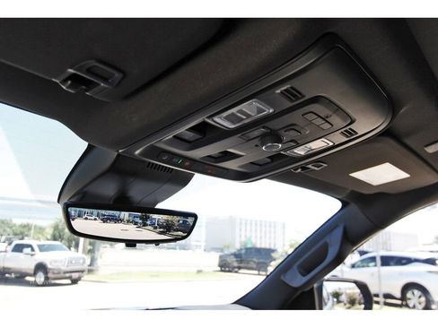 Used 2023 Chevrolet Tahoe High Country RWD image 17