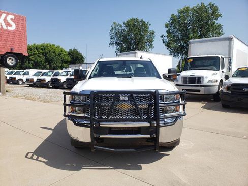 Used 2019 Chevrolet Silverado 2500 W/T w/ WT Convenience Package AWD/4WD image 4