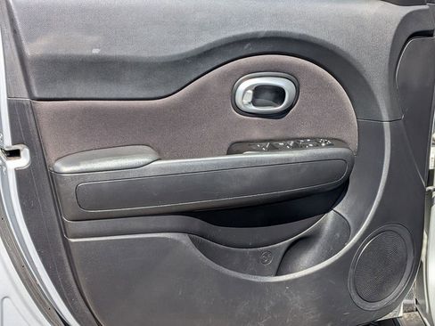 Used 2015 Kia Soul image 13