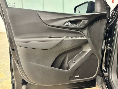 Used 2024 Chevrolet Equinox RS w/ RS Leather Package FWD image 17