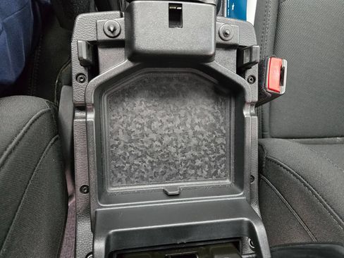Used 2021 Jeep Wrangler Sport AWD/4WD image 41