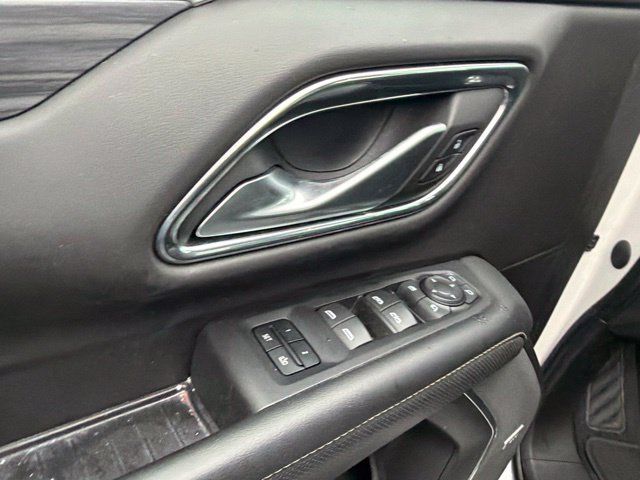 Used 2022 GMC Yukon SLT w/ SLT Premium Package AWD/4WD image 6