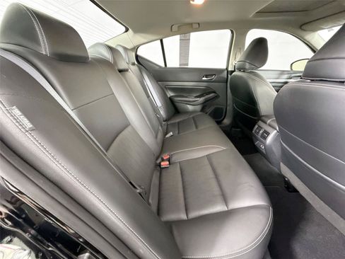 Used 2022 Nissan Altima 2.5 SL FWD image 38