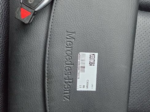 Used 2013 Mercedes-Benz C 300 4MATIC Sedan image 31