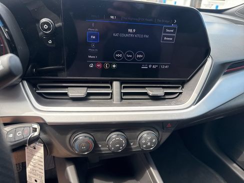 Used 2024 Chevrolet Trax RS w/ Driver Confidence Package FWD image 26