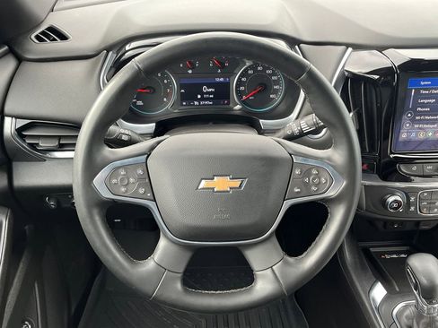 Used 2023 Chevrolet Traverse LT image 20