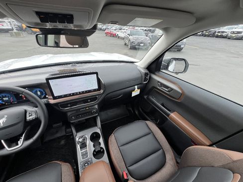 New 2025 Ford Bronco Sport Outer Banks w/ Sasquatch Outer Banks Package AWD/4WD image 21