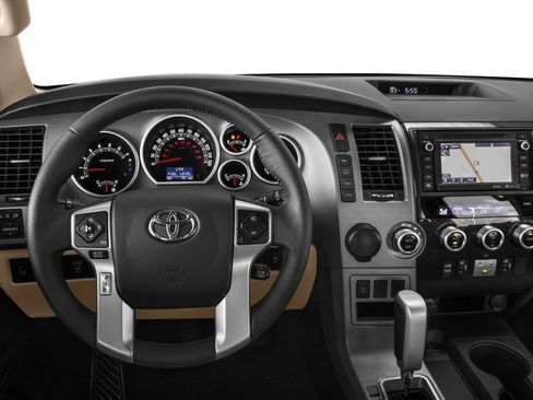 Used 2016 Toyota Sequoia Platinum AWD/4WD image 10