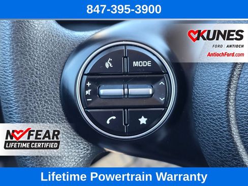Used 2025 Kia Soul LX w/ LX Technology Package FWD image 34