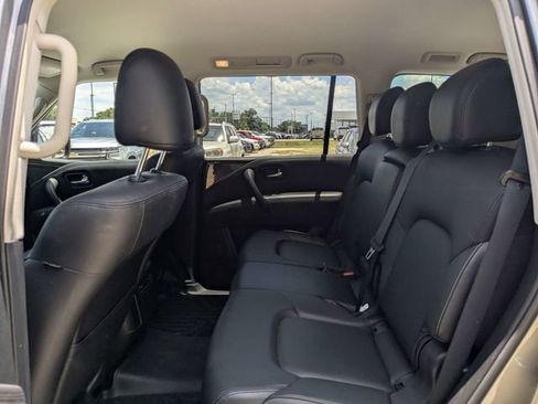 Used 2022 Nissan Armada SV w/ SV Appearance Package RWD image 15