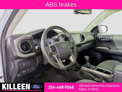 Used 2021 Toyota Tacoma SR5 image 10