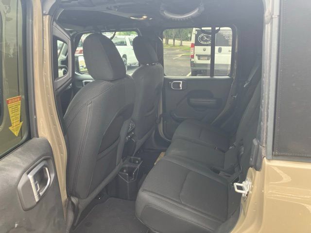 Used 2020 Jeep Gladiator Sport w/ Quick Order Package 24S AWD/4WD image 16