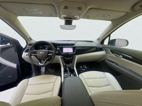 Certified 2024 Cadillac XT6 Premium Luxury w/ Technology Package image 3