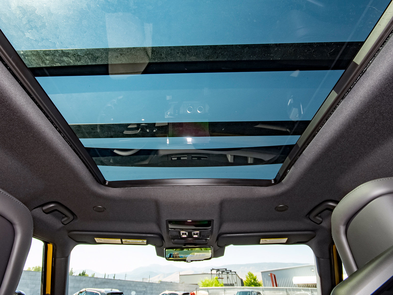 New 2026 Land Rover Defender 110 AWD/4WD image 51