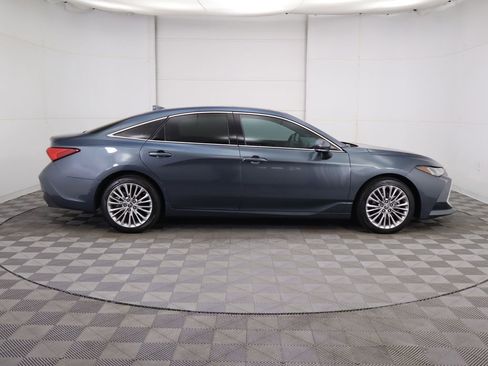 Used 2021 Toyota Avalon Limited w/ Advanced Safety Package image 4