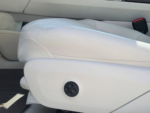 Used 2022 Mercedes-Benz EQS 450+ Sedan image 6