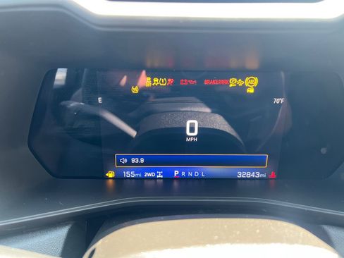 Used 2023 Chevrolet Colorado Trail Boss w/ Technology Package image 20