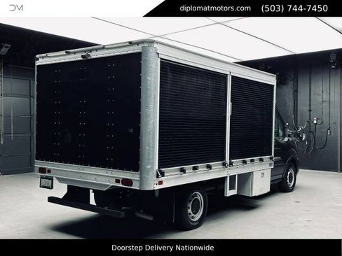 Used 2021 Ford Transit 250 RWD image 6