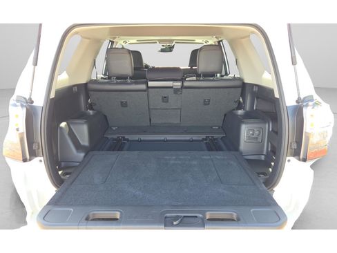 Certified 2024 Toyota 4Runner TRD Off-Road Premium w/ Moonroof Package AWD/4WD image 10