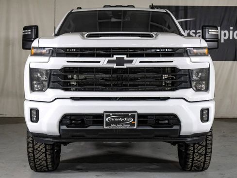 Used 2024 Chevrolet Silverado 3500 LT w/ Convenience Package image 4