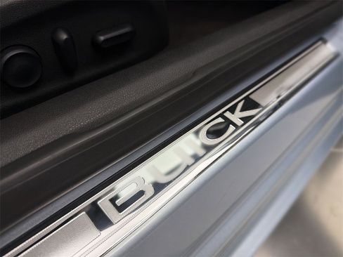 Used 2019 Buick Cascada Premium image 30