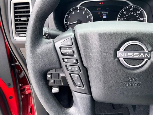 Used 2024 Nissan Frontier SV RWD image 23