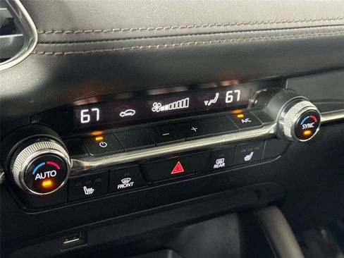 Used 2020 MAZDA MAZDA3 Premium Package image 25