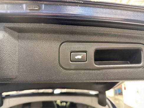 Used 2019 Honda Odyssey Elite image 14