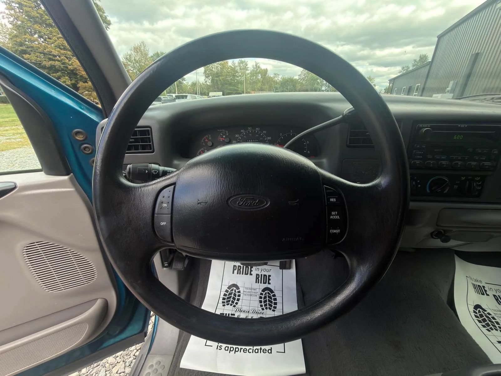 Used 2000 Ford F250 2WD SuperCab Super Duty image 11