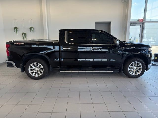Used 2020 Chevrolet Silverado 1500 LTZ w/ LTZ Plus Package AWD/4WD image 39