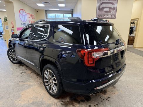 Used 2021 GMC Acadia Denali w/ Denali Ultimate Package image 8