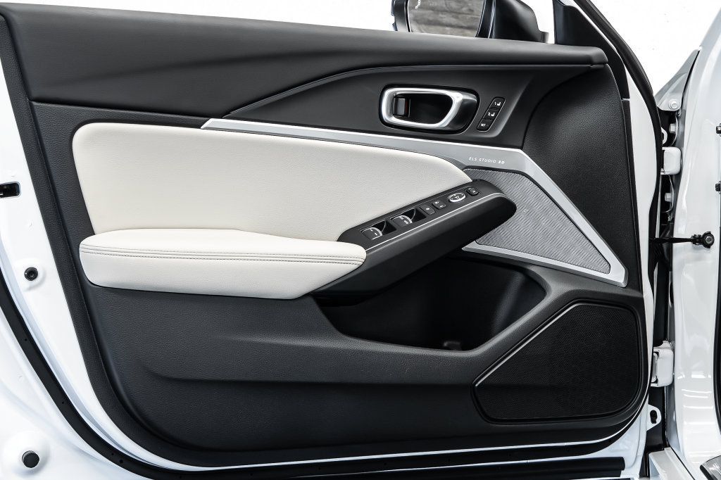 New 2026 Acura Integra A-Spec w/ Technology Package FWD image 17