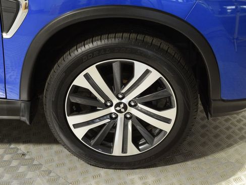 Used 2020 Mitsubishi Outlander Sport SE AWD/4WD image 38