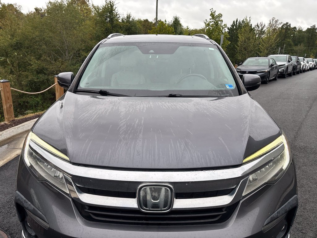 Used 2021 Honda Pilot Touring image 2
