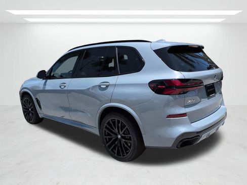 New 2026 BMW X5 xDrive40i w/ M Sport Package AWD/4WD image 6