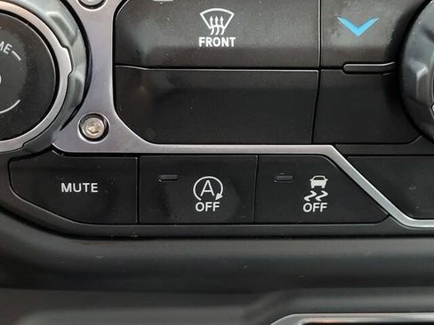 Used 2022 Jeep Wrangler Unlimited Sport image 22