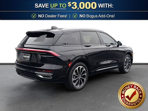 Used 2024 Lincoln Nautilus Reserve w/ Equipment Group 202A image 7