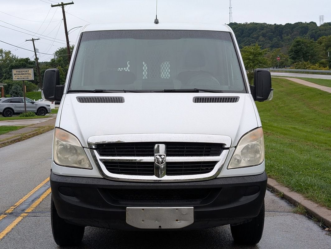 Used 2008 Dodge Sprinter 2500 RWD image 10
