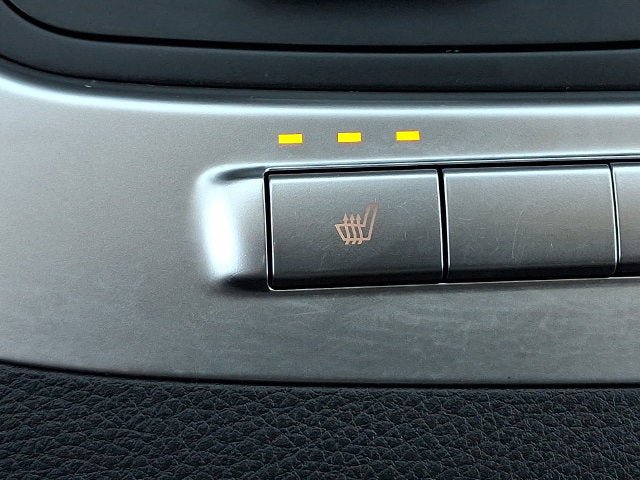 Certified 2026 Kia Carnival FWD image 25