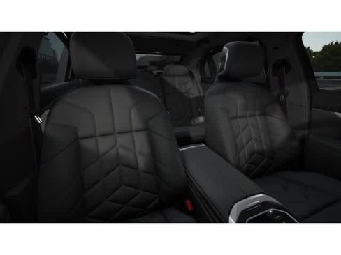 New 2026 BMW 740i w/ Executive Package image 11