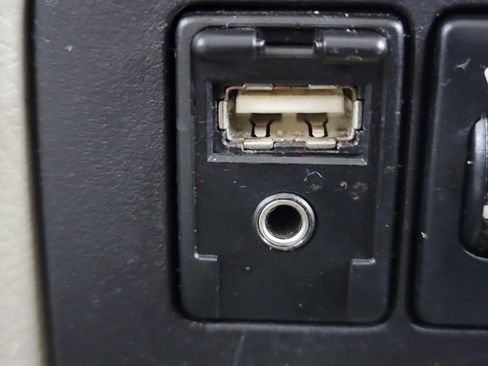 Used 2015 Toyota Sienna XLE Premium image 26