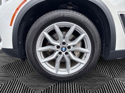 Used 2021 BMW X5 xDrive40i w/ Convenience Package AWD/4WD image 30