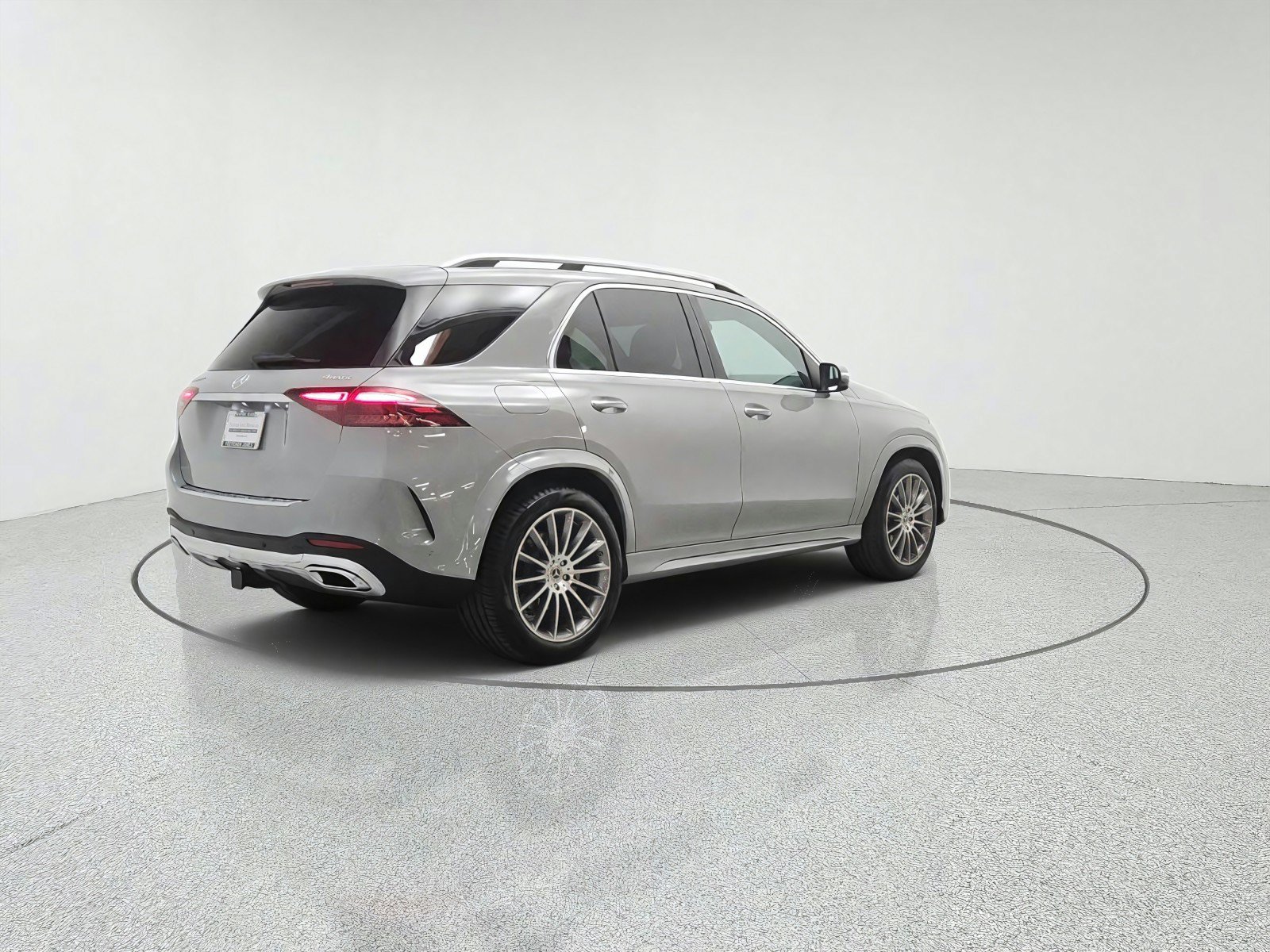 Used 2025 Mercedes-Benz GLE 450 4MATIC image 5
