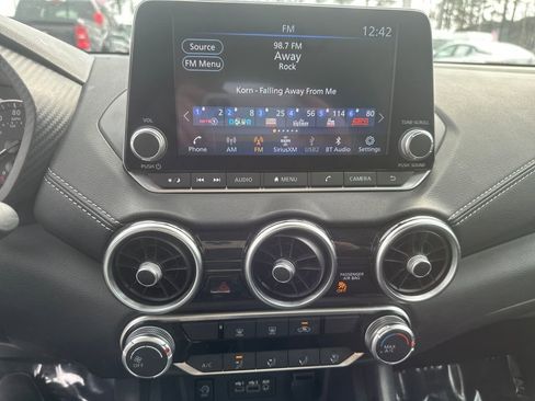 Used 2024 Nissan Sentra SV image 9