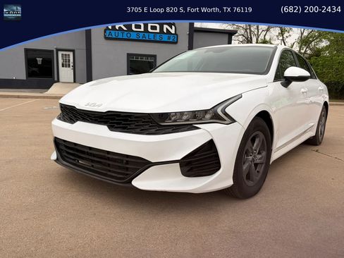 Used 2023 Kia K5 LXS FWD image 1