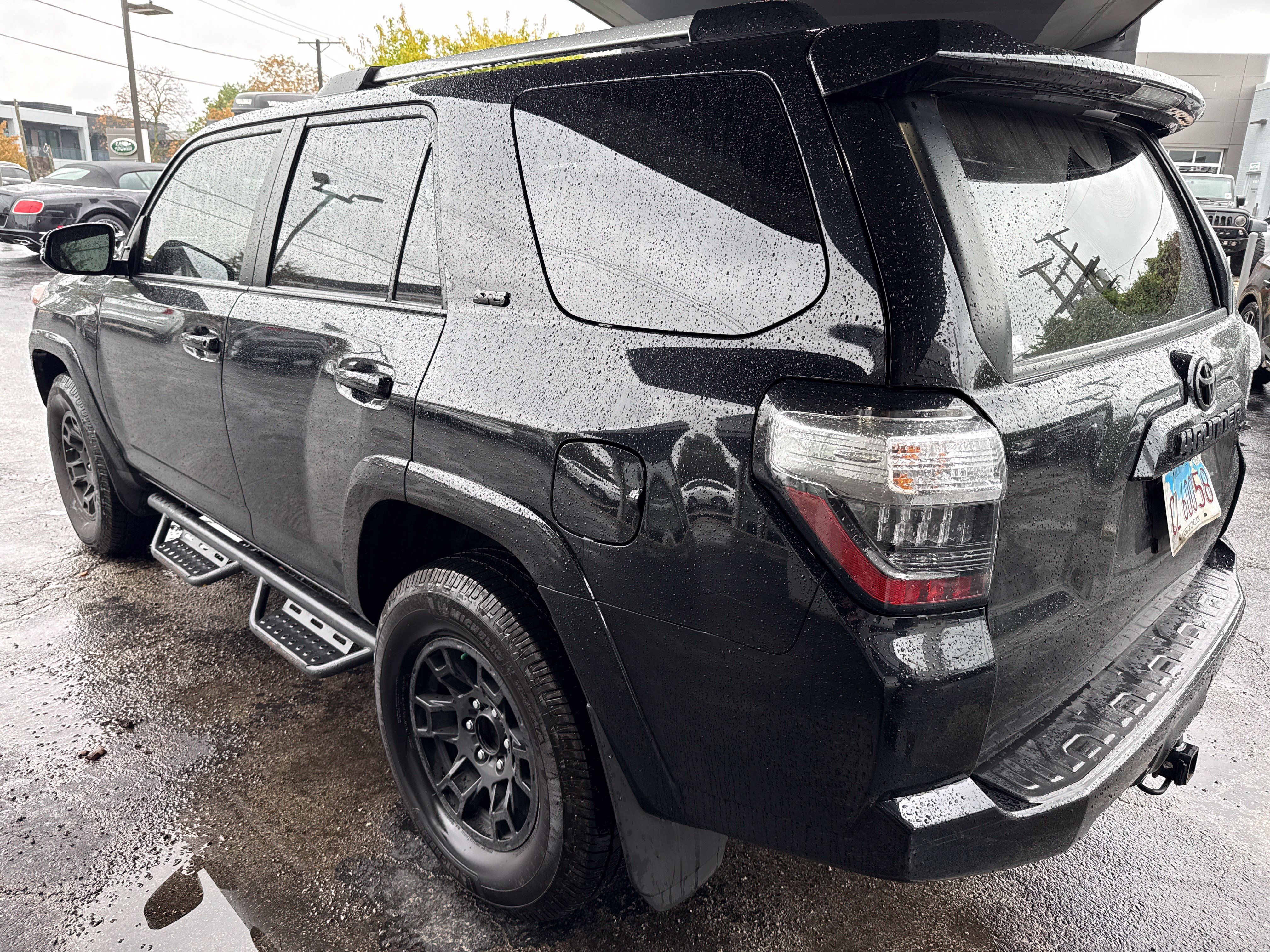 Used 2022 Toyota 4Runner SR5 Premium w/ Moonroof Package AWD/4WD image 3
