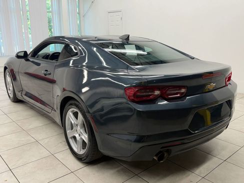 Used 2022 Chevrolet Camaro LT RWD image 7
