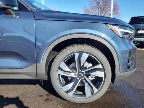 New 2026 Volvo XC40 B5 Ultra w/ Climate Package image 6